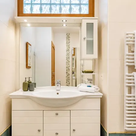 Διαμέρισμα Sea View, Mala Beach, Quiet And Bright 2-room - Taj Mahal *