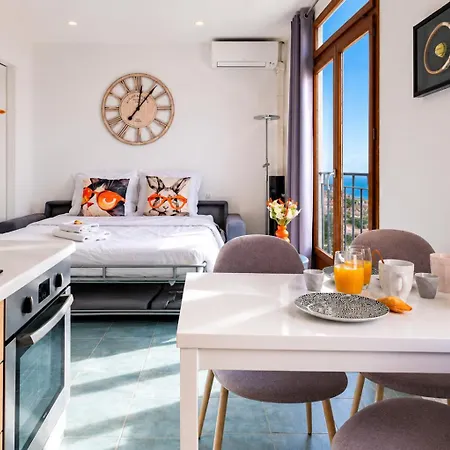 Sea View, Mala Beach, Quiet And Bright 2-room - Taj Mahal *